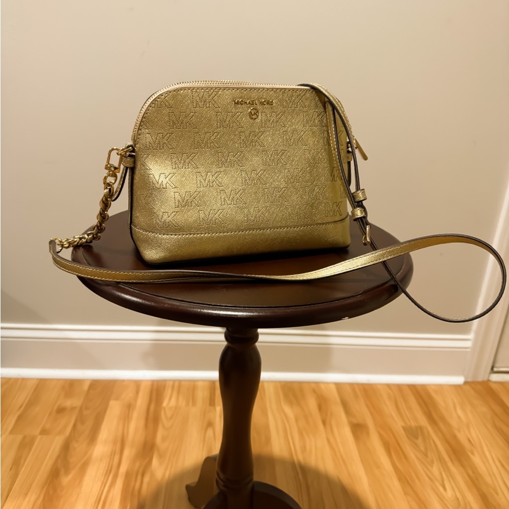 Michael Kors Gold Purse Medium Beautiful